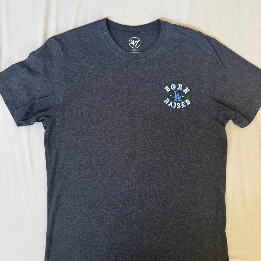 47 Brand Men's Charcoal Tee with Light Blue Print - Picture 2 of 4